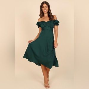 Mickenna Sweetheart Frill Midi Dress